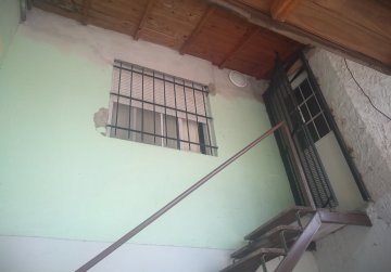 Comprar Casa en Lomas de Zamora · dueño directo · 2 dorm · cochera · 67 m² de lote - Imagen 4