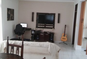 En Reconquista, Casa en Venta · dueño directo · 2 dorm · cochera · 180 m² de lote - Imagen 4