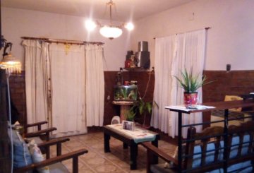 Casa en Venta en Funes, · dueño directo · 3 dorm · 2 cocheras · 400 m² de lote - Imagen 3