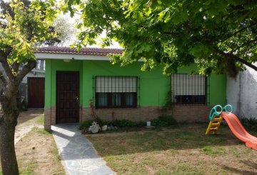 Casa en Mar de Ajo en Venta · 2 dorm · 86 m² de lote - Imagen 4