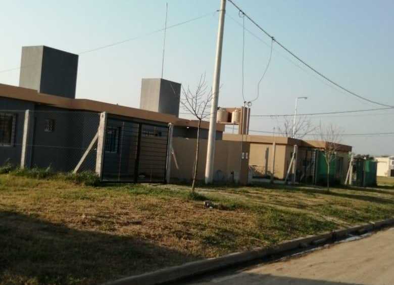 Terreno disponible para la en Venta en Rosario · frente 10 m · largo 32 m · 320 m² de lote · dueño directo - Imagen 2