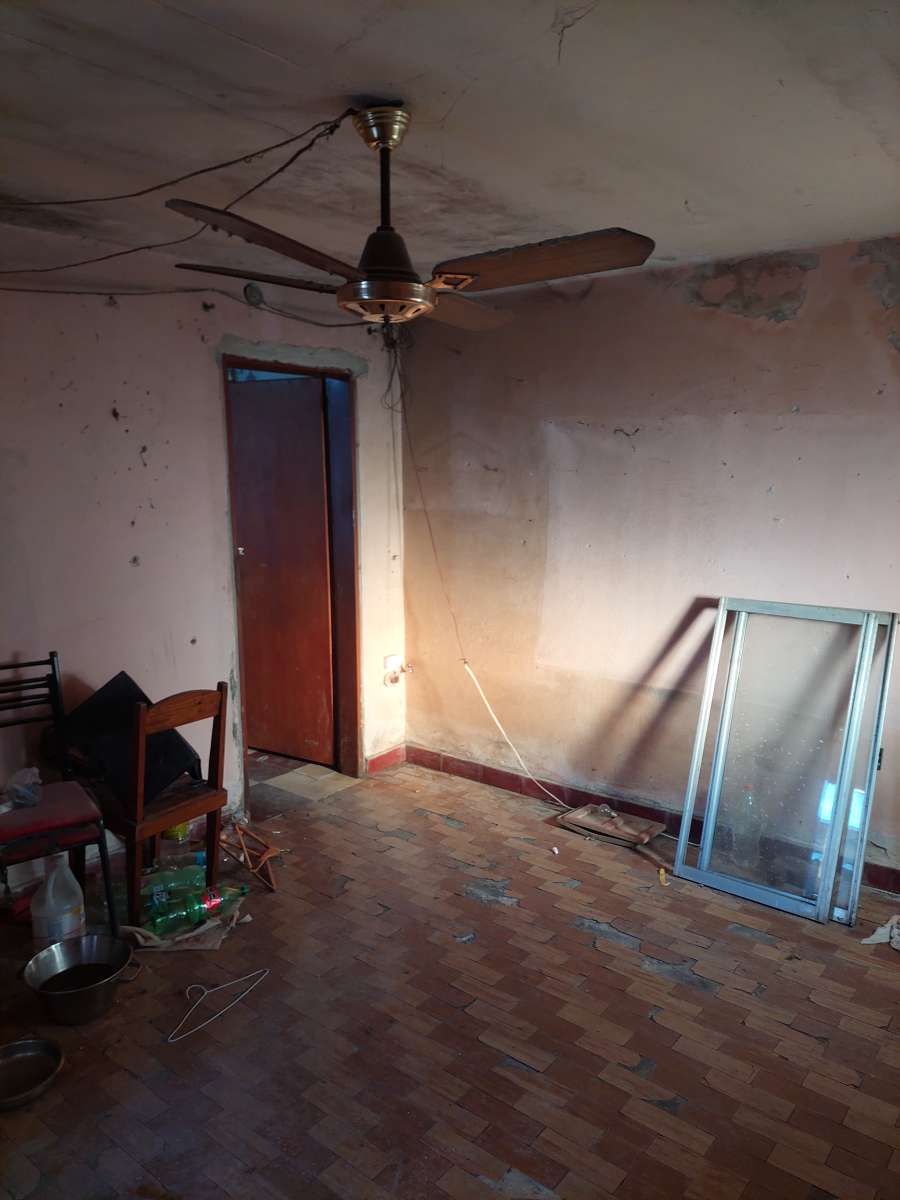 Casa en Banfield en Venta · dueño directo · 2 dorm · cochera · 80 m² de lote - Imagen 1