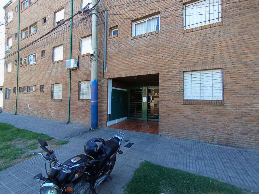 Departamento único en Rosario en Venta · dueño directo · 3 dorm · cochera · 60 m² de lote - Imagen 1
