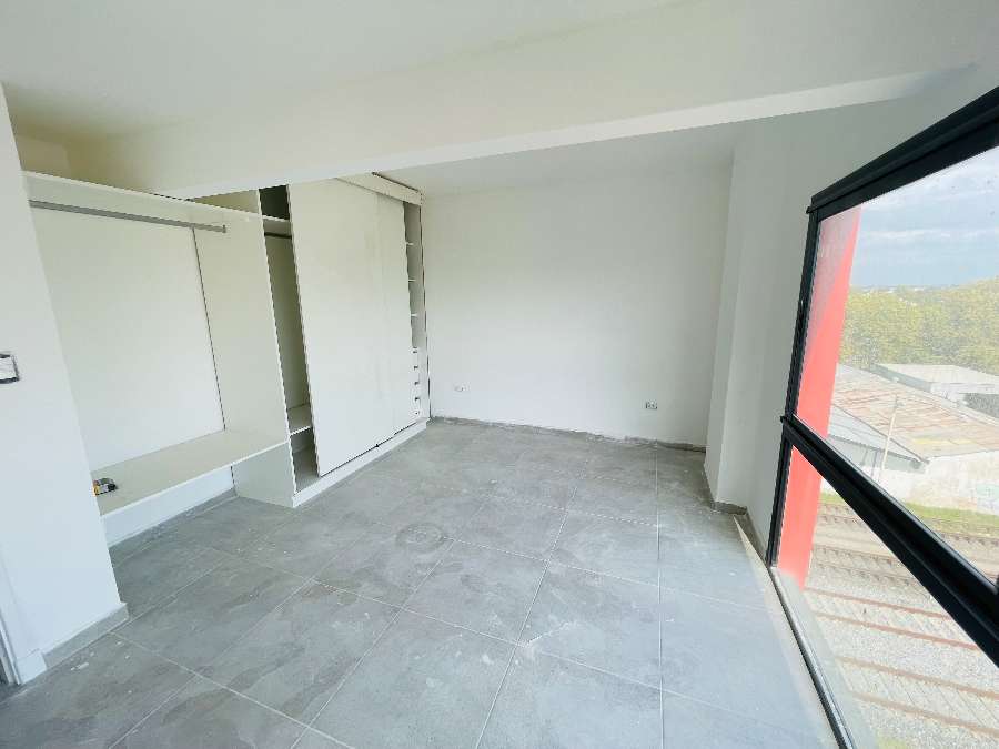 Departamento en Venta en Mar del Plata con · 2 dorm · 3 ambientes · cochera - Imagen 5