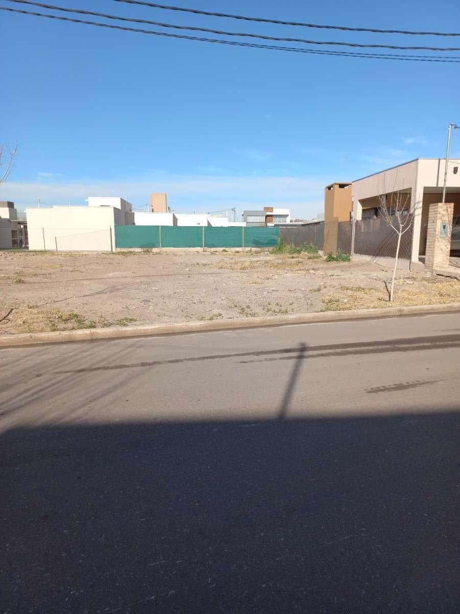 Terreno único en Lujan de Cuyo en Venta · frente 12 m · largo 27 m · 363 m² de lote · barrio privado - Imagen 5
