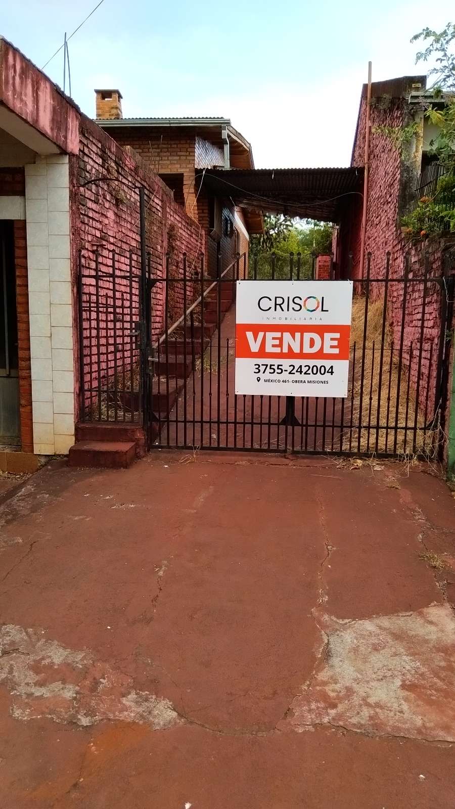 Comprar Casa en Obera · dueño directo · 3 dorm · 3 cocheras · 432 m² de lote - Imagen 4