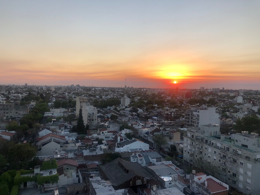 Oportunidad: Departamento en Venta en Monte Castro · dueño directo · 3 dorm · cochera · 80 m² de lote - Imagen 1