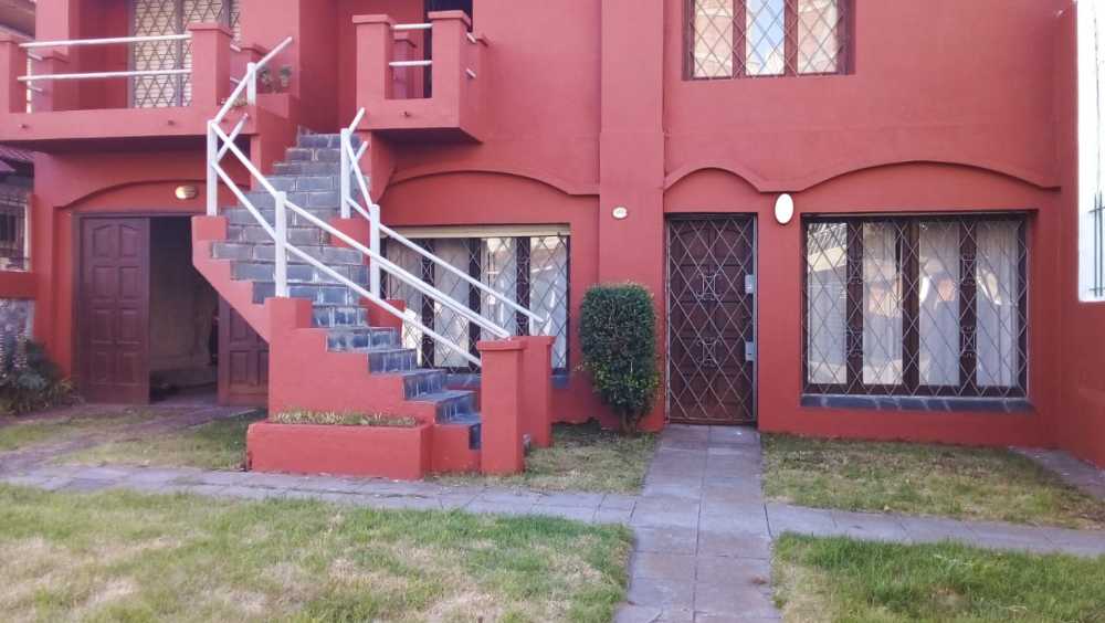 Casa en Mar del Plata: en Temporario · dueño directo · 2 dorm · cochera · 185 m² de lote - Imagen 2