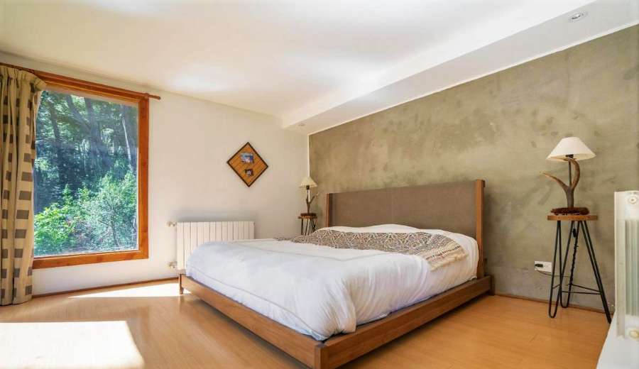 En Villa La Angostura, Casa en Alquiler · barrio privado · dueño directo · 3 dorm · 237 m² de lote - Imagen 5