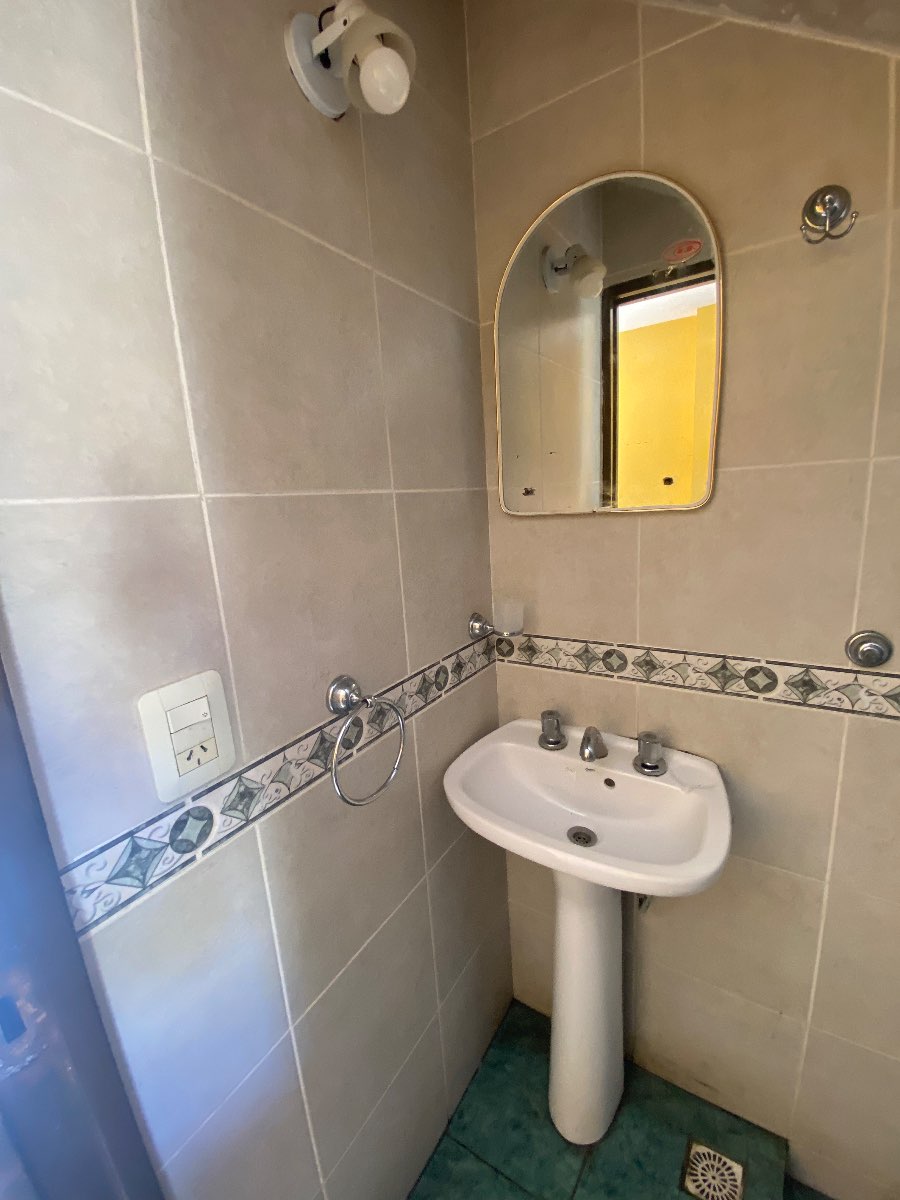 Departamento disponible en Mar del Tuyu · dueño directo · 3 dorm · cochera · 90 m² de lote - Imagen 5