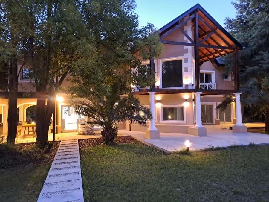 Casa en Pilar en Venta · barrio privado · dueño directo · 4 o más dorm · 5 cocheras - Imagen 2