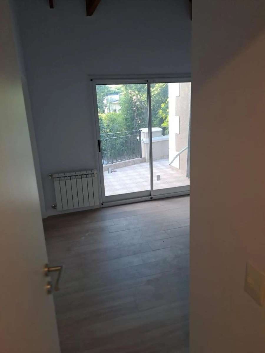 Casa en Pilar en Venta · barrio privado · dueño directo · 4 o más dorm · 5 cocheras - Imagen 3