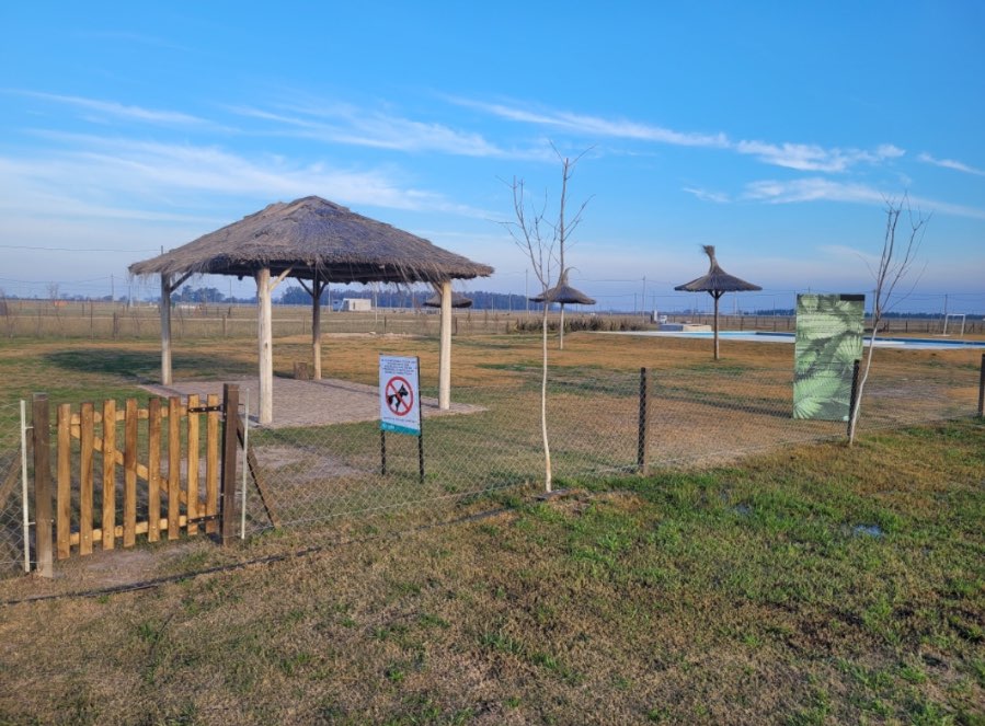 Terreno en Venta en San Vicente · frente 20 m · largo 30 m · 600 m² de lote · barrio con seguridad - Imagen 4