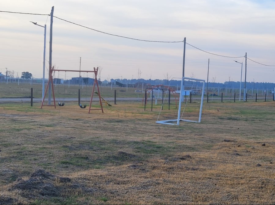 Terreno en Venta en San Vicente · frente 20 m · largo 30 m · 600 m² de lote · barrio con seguridad - Imagen 5