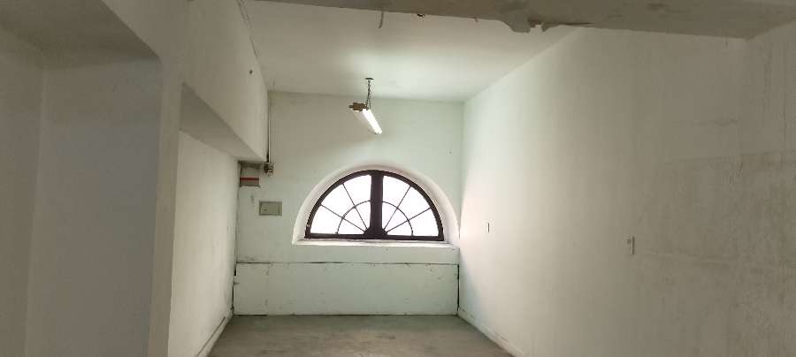 Local comercial en Alquiler Av Hipólito Yrigoyen 900, Montserrat - Imagen 2