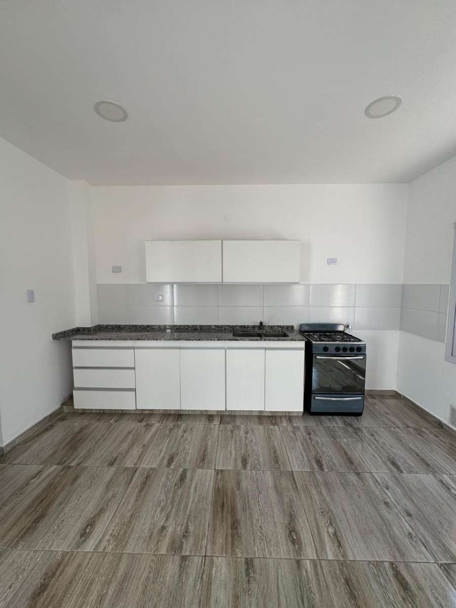 Casa en Córdoba: en Venta · 1 dorm · 4 ambientes · cochera · 90 m² de lote - Imagen 5