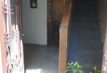 En Caseros, Casa en Venta · dueño directo · 4 o más dorm · 6 ambientes · 160 m² de lote - Imagen 3