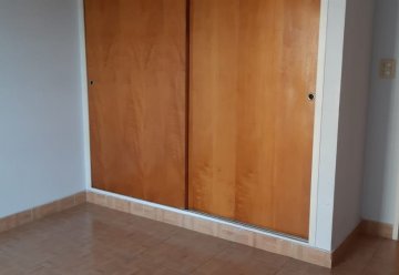 Casa disponible para la en Venta en San Justo · dueño directo · 2 dorm · 3 ambientes · cochera - Imagen 5