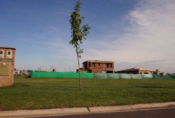 Terreno en Canning en Venta · frente 15,83 m · largo 35 m · 626 m² de lote · barrio privado - Imagen 2