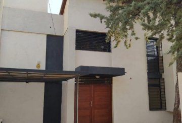 Pasaje Angel Cabral al 1200, 