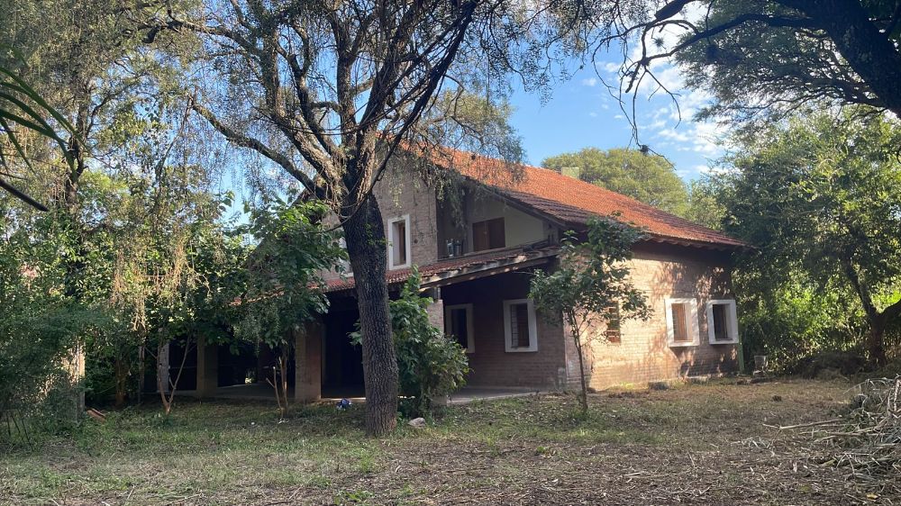 Oportunidad: Casa en Venta en Córdoba · dueño directo · 3 dorm · cochera · 2.400 m² de lote - Imagen 4