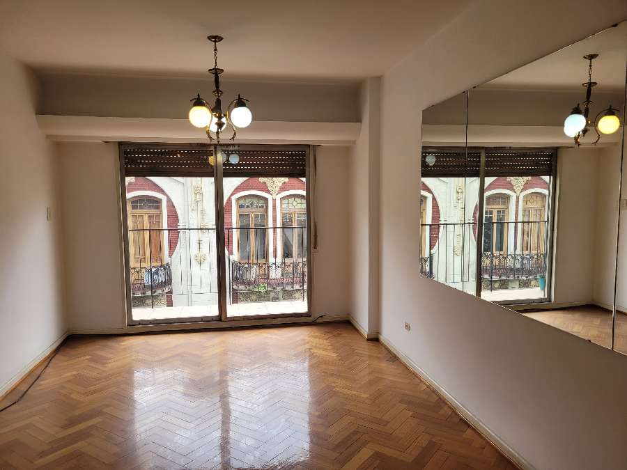 Departamento en Alquiler en Balvanera · dueño directo · 2 dorm · 4 ambientes · 86 m² de lote - Imagen 1