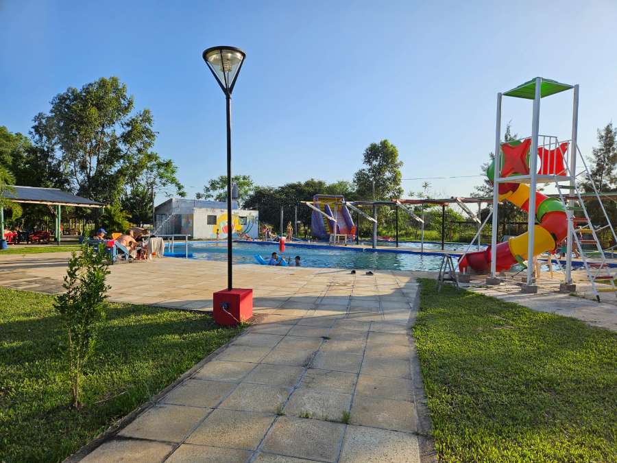 Oportunidad parque de agua con predio para barrio privado u hotel de campo - Paso de la Patria - Imagen 1