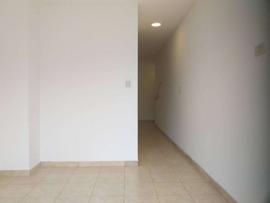 Departamento en Venta en Avellaneda · 1 dorm · 1 ambientes · 21 m² de lote - Imagen 2