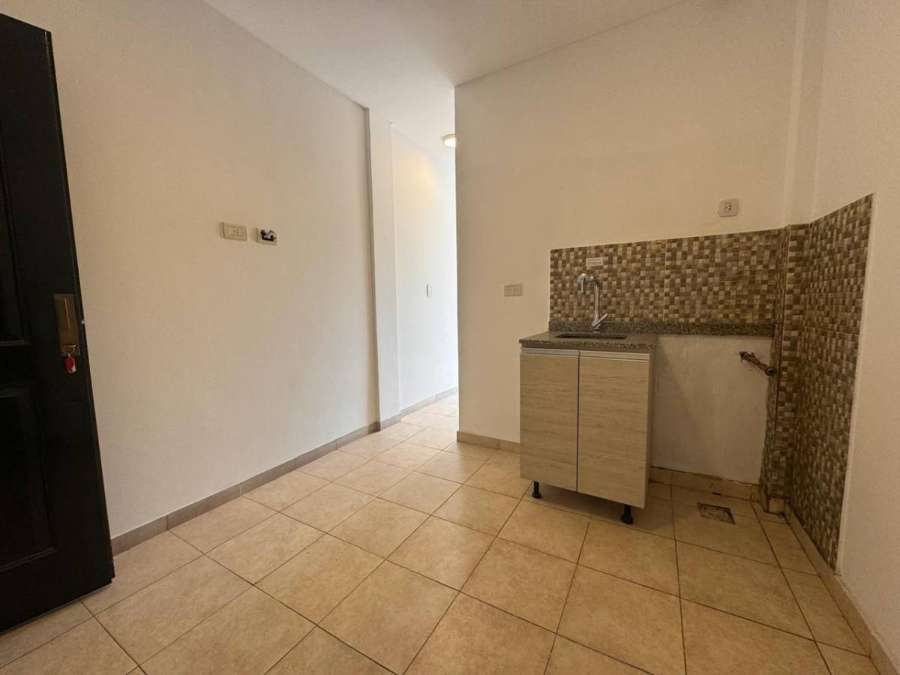 Departamento en Venta en Avellaneda · 1 dorm · 1 ambientes · 21 m² de lote - Imagen 4