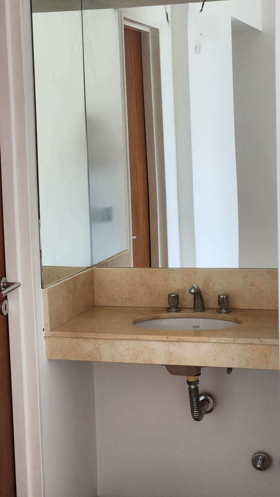 Departamento en Rosario en Venta · dueño directo · No tiene dorm · 1 ambientes · 30 m² de lote - Imagen 5