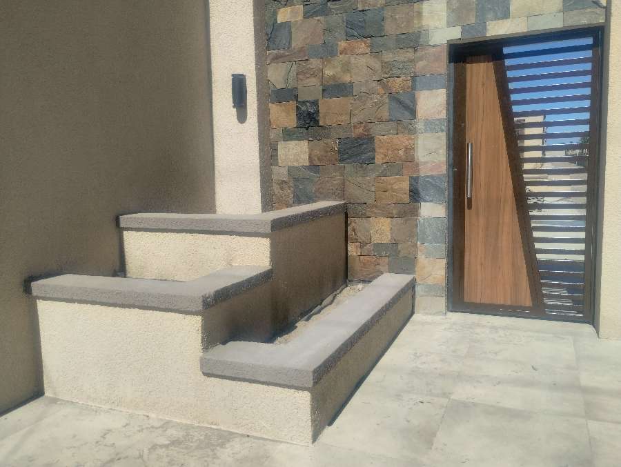 Emprendimiento disponible para la en Venta en Santa Lucia · 3 dorm · 4 ambientes · 2 cocheras - Imagen 2