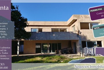 Casa única en Juana Koslay en Venta · 4 o más dorm · 6 ambientes · 3 cocheras · 1.006 m² de lote - Imagen 1