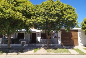 Tu próxima Casa en Venta en Córdoba · dueño directo · 2 dorm · cochera · 225 m² de lote - Imagen 1