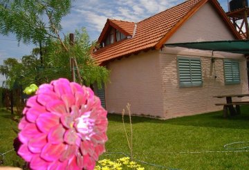 Casa disponible en Mina Clavero · dueño directo · 2 dorm · 1.200 m² de lote - Imagen 1