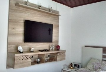 Casa en Venta en Brasil · 2 dorm · 3 ambientes · 2 cocheras · 109 m² de lote - Imagen 3