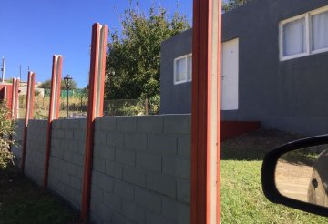 Oportunidad en san antonio casa mas dptos en un hermoso terreno - San Antonio de Arredondo - Imagen 1