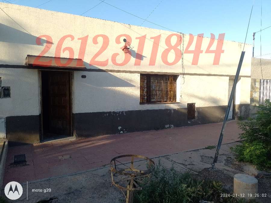 Casa en Venta en Godoy Cruz · dueño directo · 3 dorm · cochera · 250 m² de lote - Imagen 3