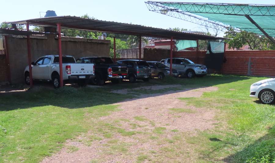 Comprar Terreno en Villa Luzuriaga · frente 17,32 m · largo 41 m · 710 m² de lote · dueño directo - Imagen 3