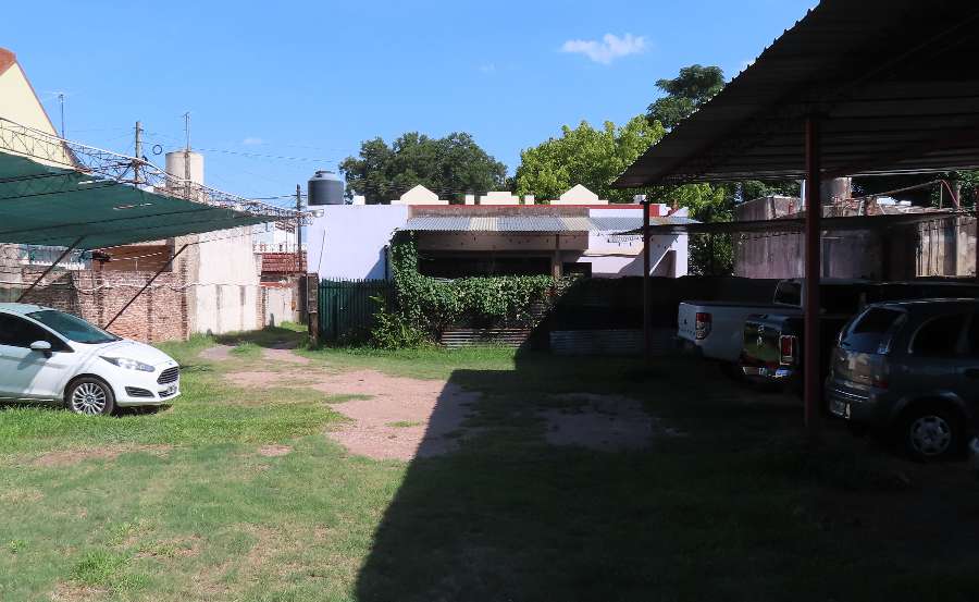 Comprar Terreno en Villa Luzuriaga · frente 17,32 m · largo 41 m · 710 m² de lote · dueño directo - Imagen 4