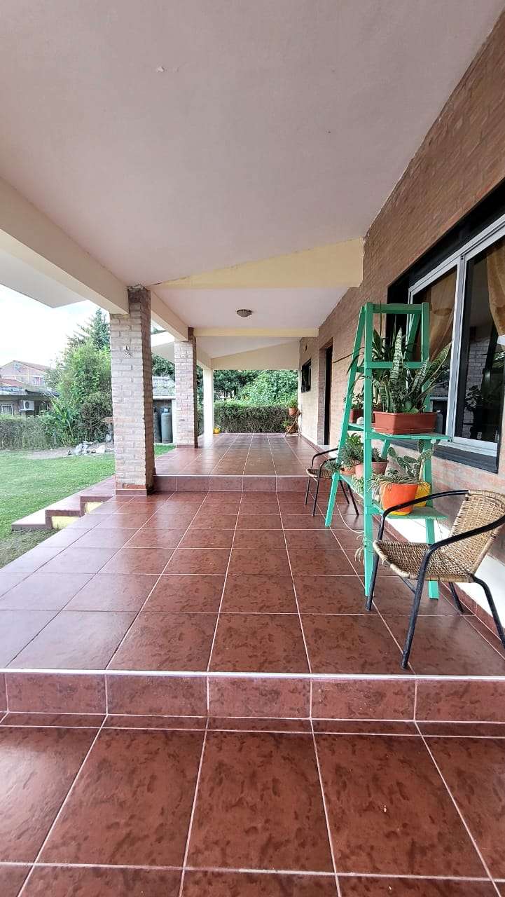 Comprar Casa en Bialet Masse · dueño directo · 4 o más dorm · cochera · 1.235 m² de lote - Imagen 2