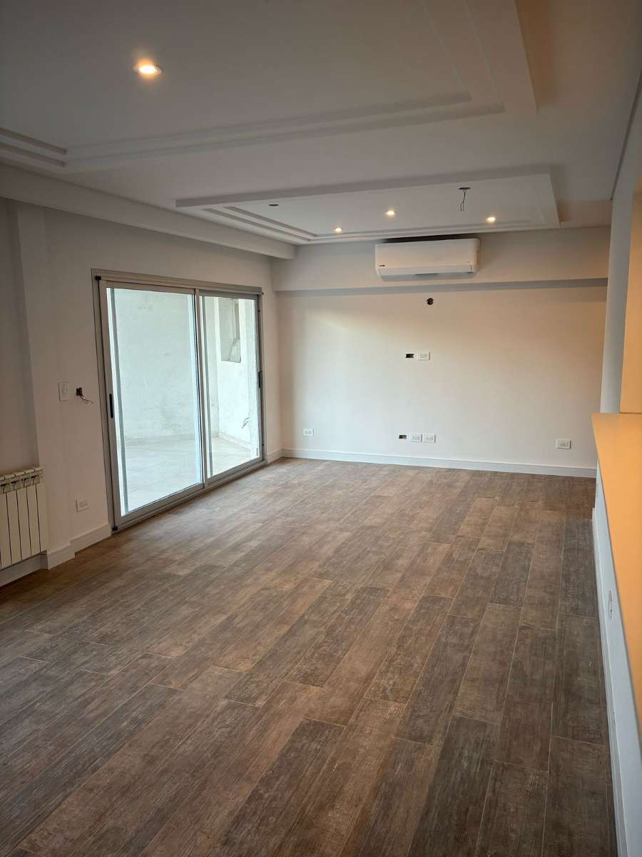 Oportunidad: Casa en Alquiler en Tristan Suarez · barrio privado · 3 dorm · 2 cocheras · 846 m² de lote - Imagen 3