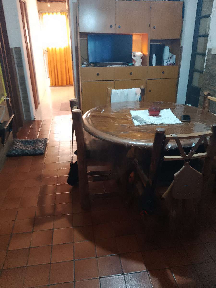 Oportunidad: Casa en Venta en General Lagos · dueño directo · 3 dorm · cochera · 300 m² de lote - Imagen 3