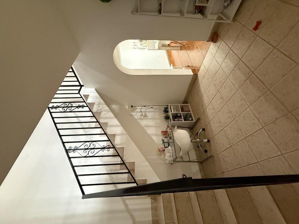 Casa en Salta: en Venta · dueño directo · 4 o más dorm · 3 cocheras · 350 m² de lote - Imagen 1