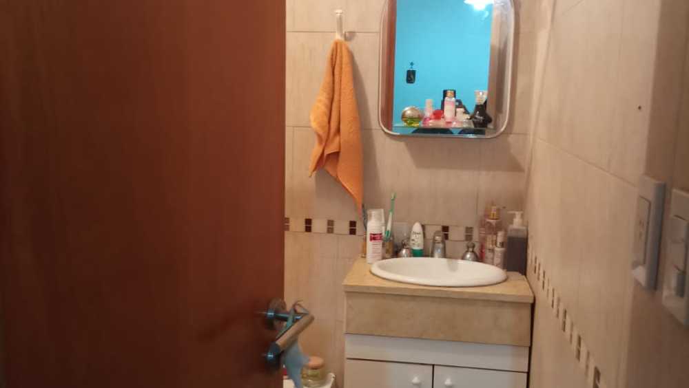 Departamento único en Banfield en Venta · dueño directo · 1 dorm · 2 ambientes · 2 cocheras - Imagen 5