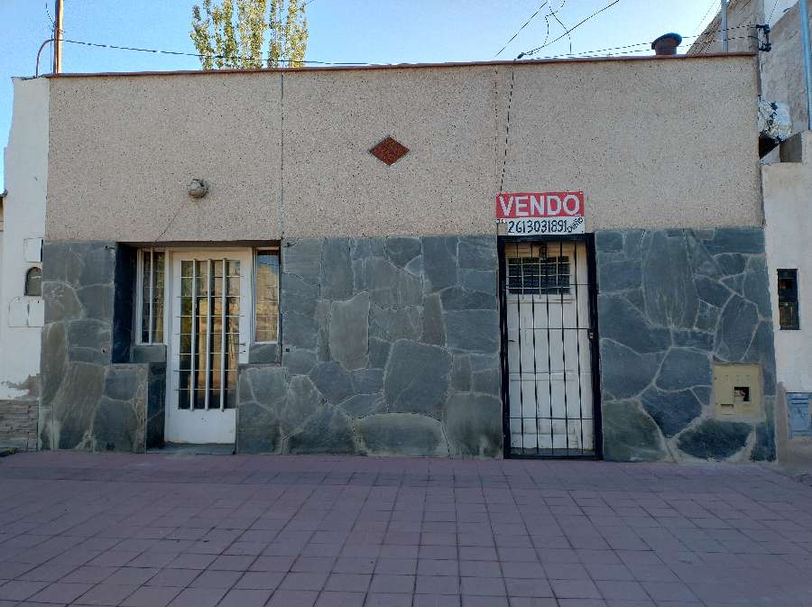 Tu próxima Casa en Venta en Godoy Cruz · dueño directo · 4 o más dorm · 150 m² de lote - Imagen 1