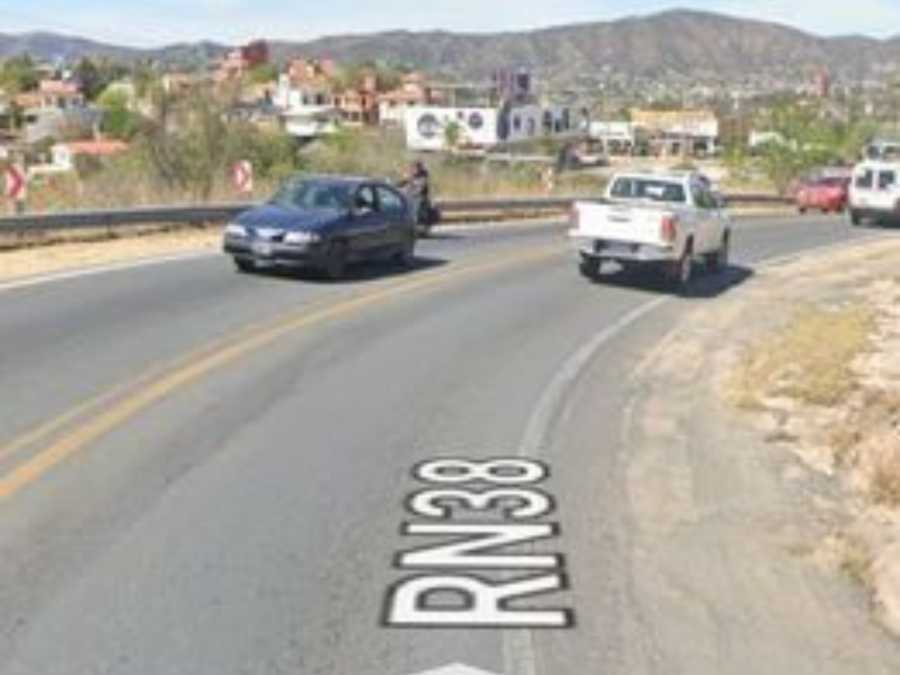 En Villa Carlos Paz, Terreno en Venta · frente 16 m · largo 50 m · 800 m² de lote · dueño directo - Imagen 2