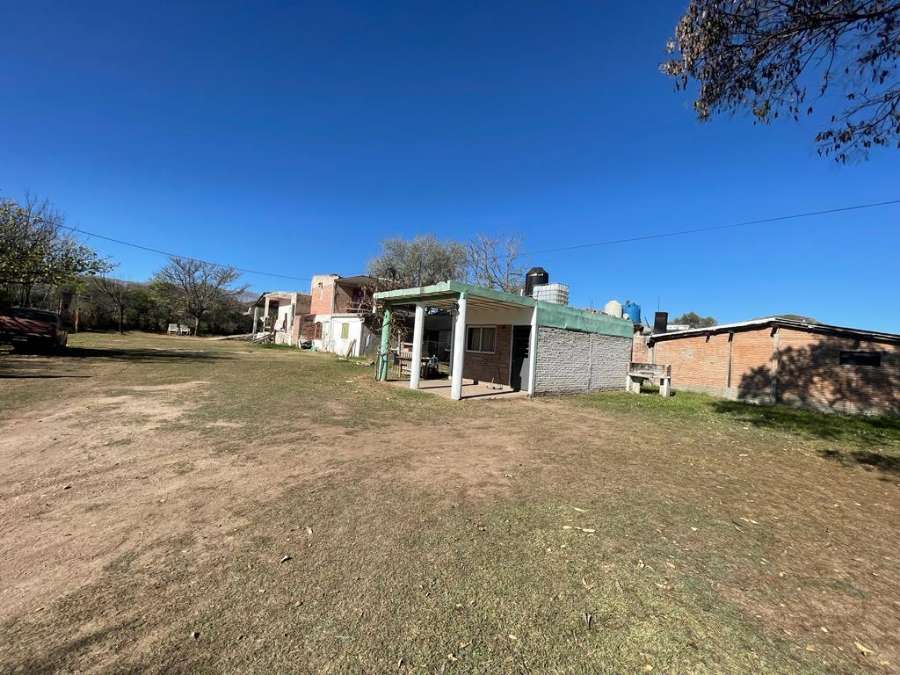 Casa en Venta en Córdoba, · dueño directo · 3 dorm · cochera · 1.373 m² de lote - Imagen 3