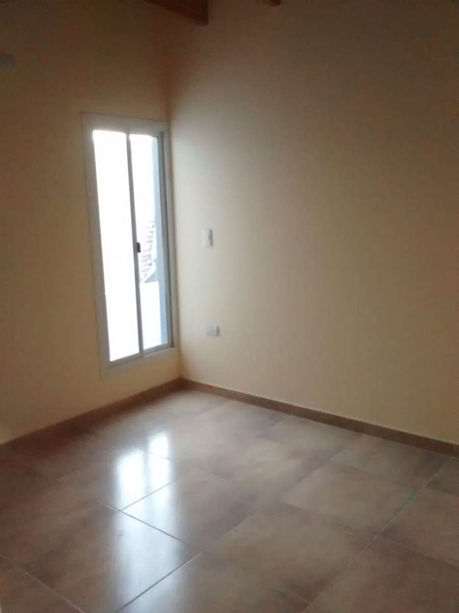 Departamento disponible en Mendoza · dueño directo · 2 dorm · cochera · 80 m² de lote - Imagen 4