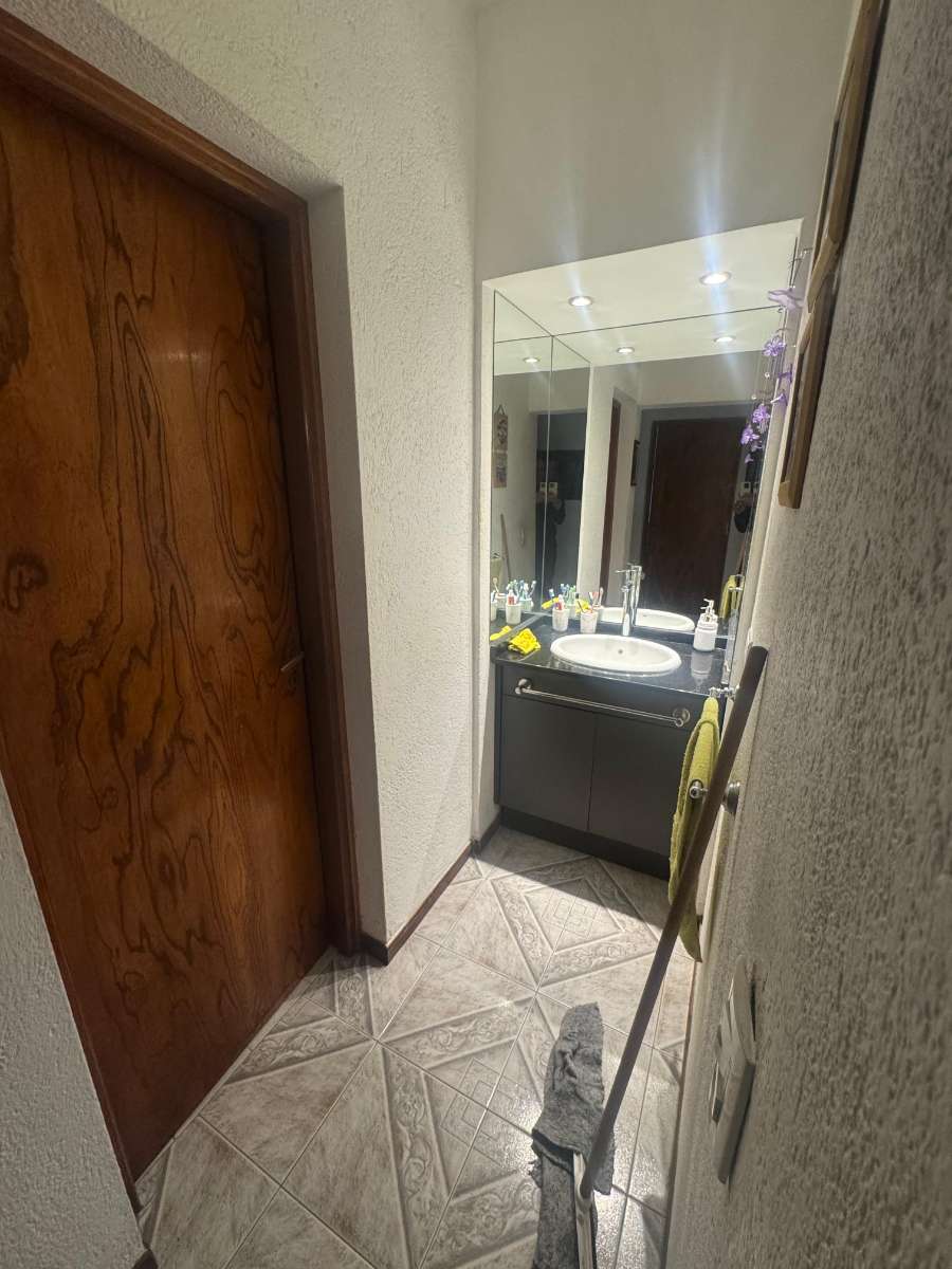 Casa en Río Cuarto para en Venta · 3 dorm · 300 m² de lote - Imagen 4