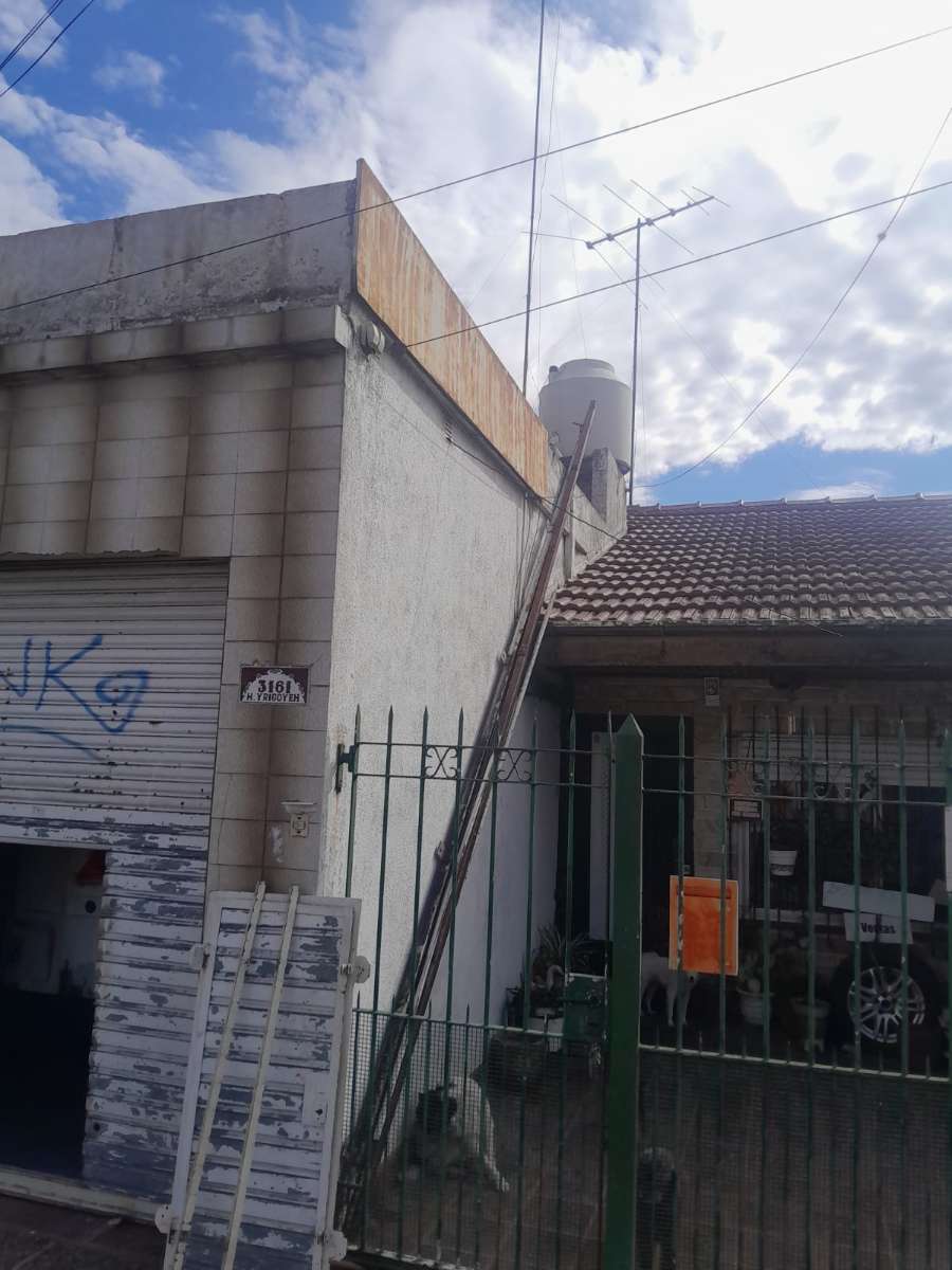 Local comercial en Venta Av Hipolito Yrygoyen 3161, El Talar - Imagen 1